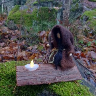 Led-kynttilä Noita