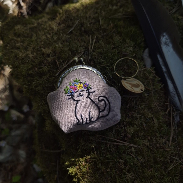 Avaimenperäkukkaro Kukkaiskissa (roosa) - Image 2